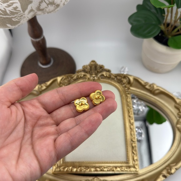 Lucky Alhambra Clover Gold Plated Sterling Silver Earrings with Logo - Picture 12 of 12